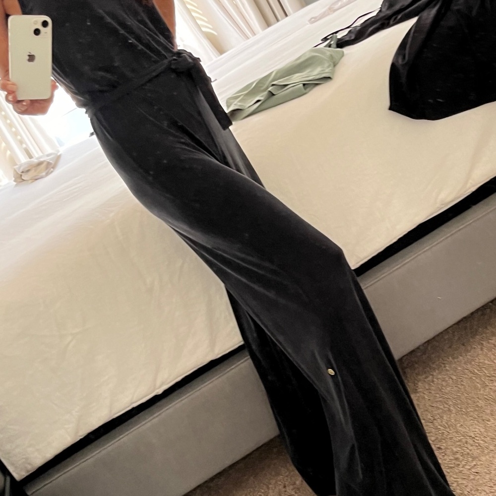 NEVER WORN. Lululemon Wide Leg Jumper with Waist Tie